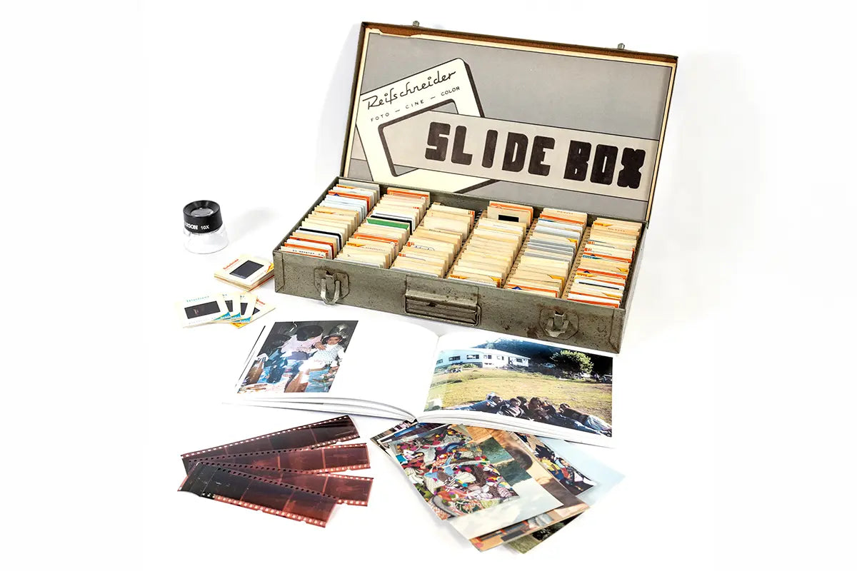 Diapositivas, negativos, fotografias y un photobook