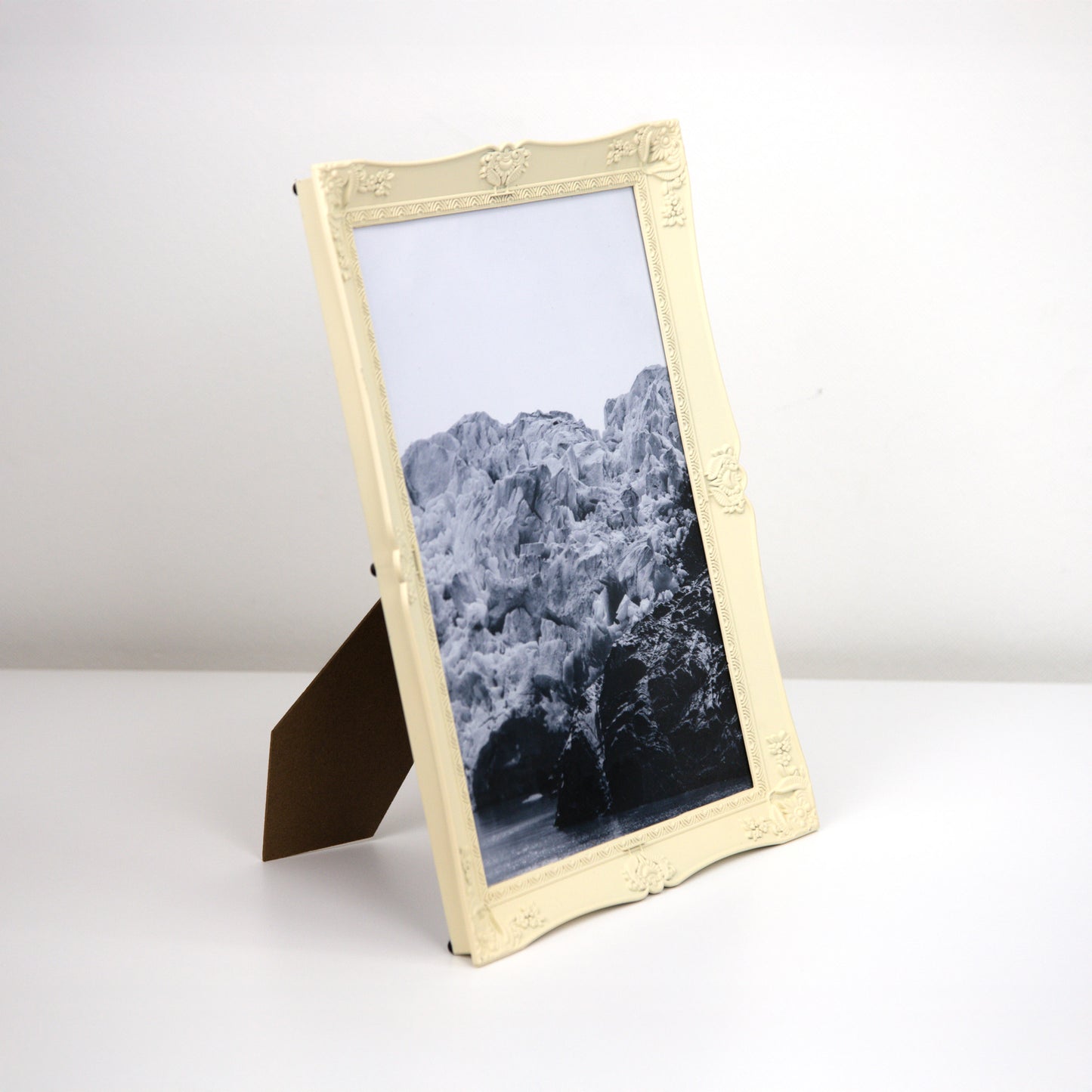 Fotografía de glaciar en marco de fotos ornamental beige con soporte